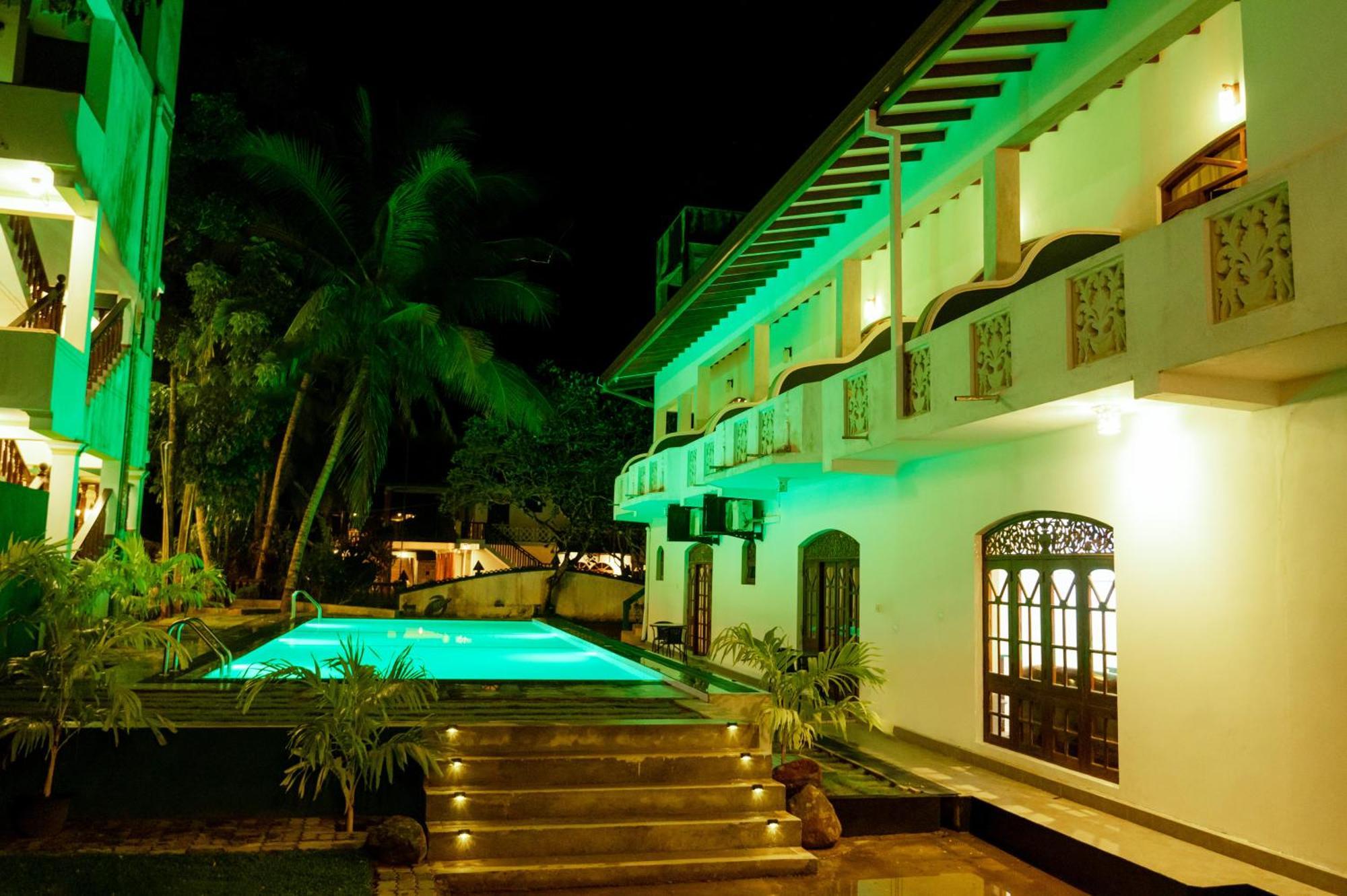 Prince Beach Hotel Bentota Exterior photo