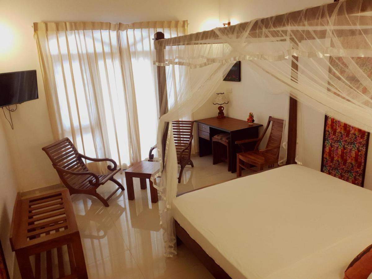 Prince Beach Hotel Bentota Exterior photo